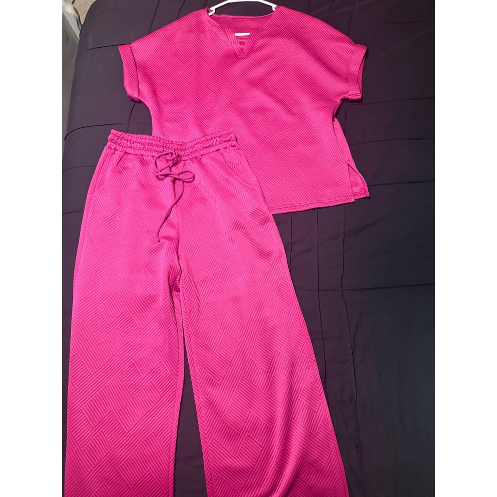 Pink Textured Geometric Two Piece Set V-Neck Top Wide Leg Pants Small J7K050